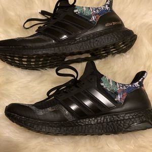Adidas ultra boost black.